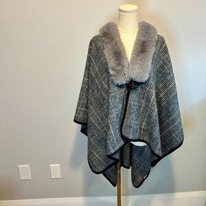 Model France Women's Vintage Fur Collared Plaid Cape NWT Circa 1986 O/S